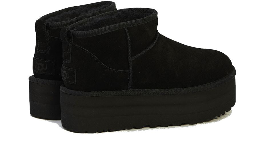 UGG Classic Ultra Mini Platform Black – limitierter Sneaker bei Shade Studios