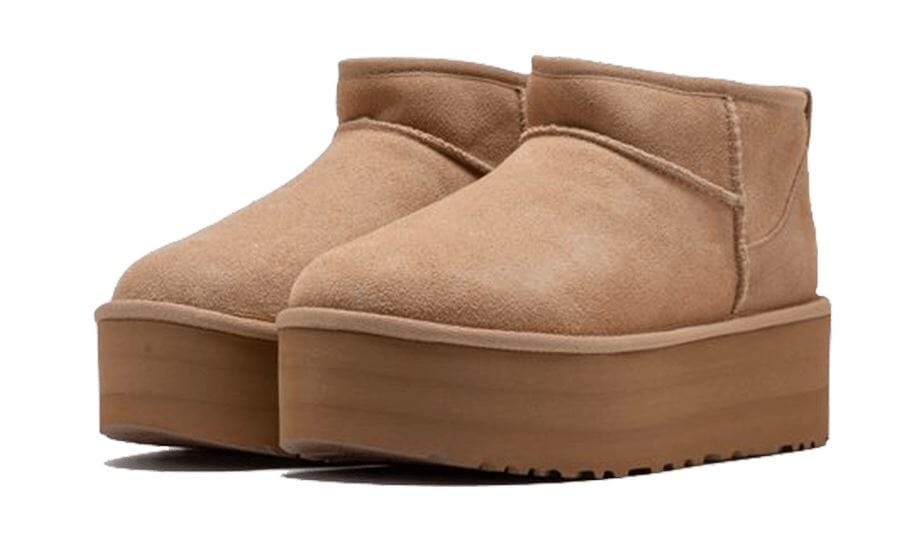 UGG Classic Ultra Mini Platform Boot Sand – limitierter Sneaker bei Shade Studios