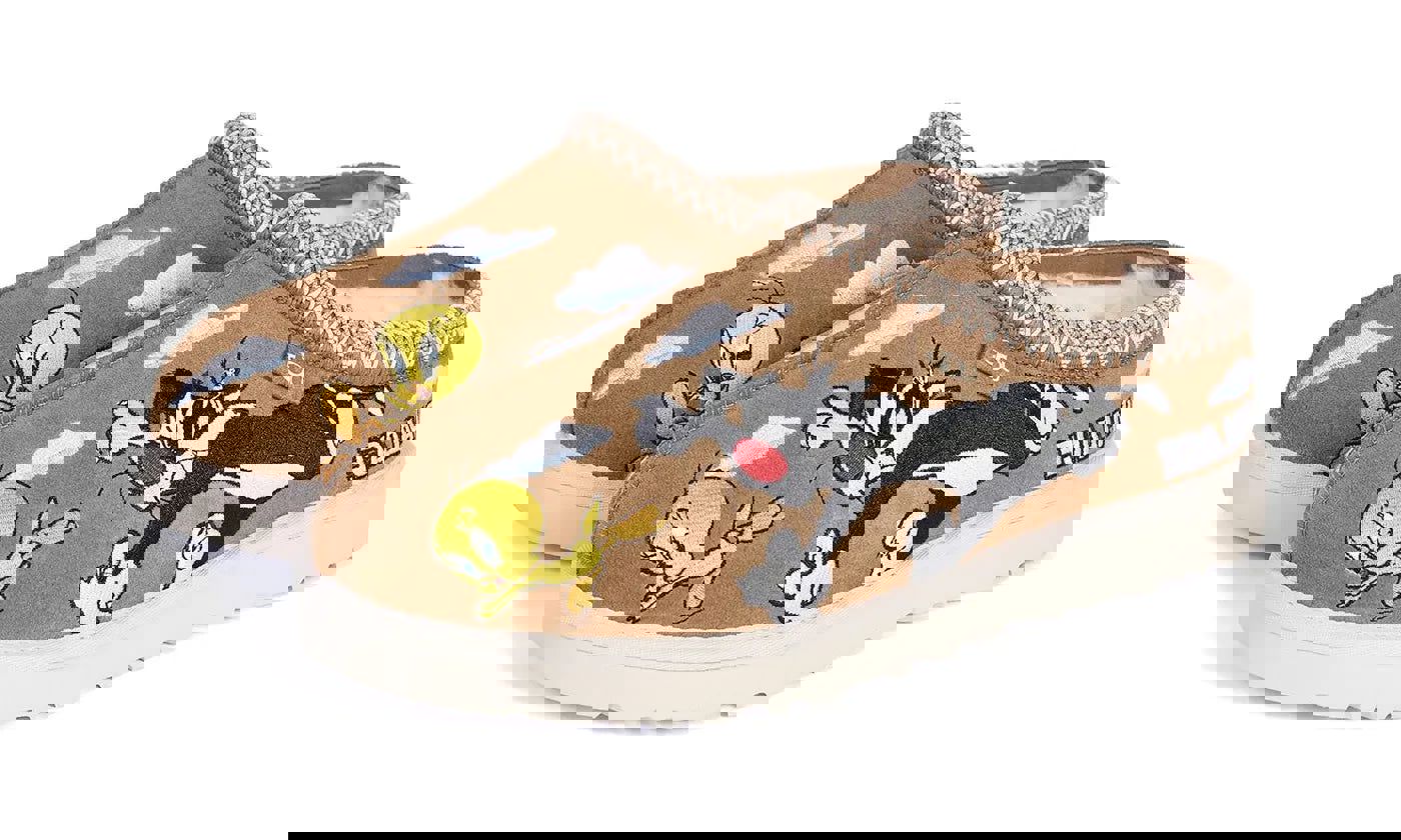 UGG Tasman Slipper Palace x Looney Tunes Chestnut