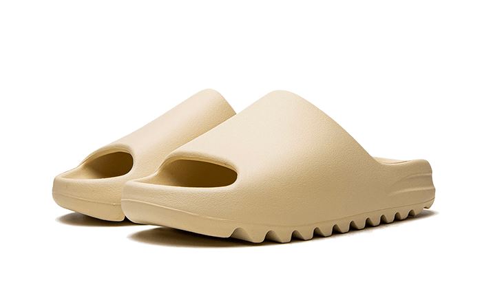 Yeezy Slide Bone (Restock Pair) – limitierter Sneaker bei Shade Studios