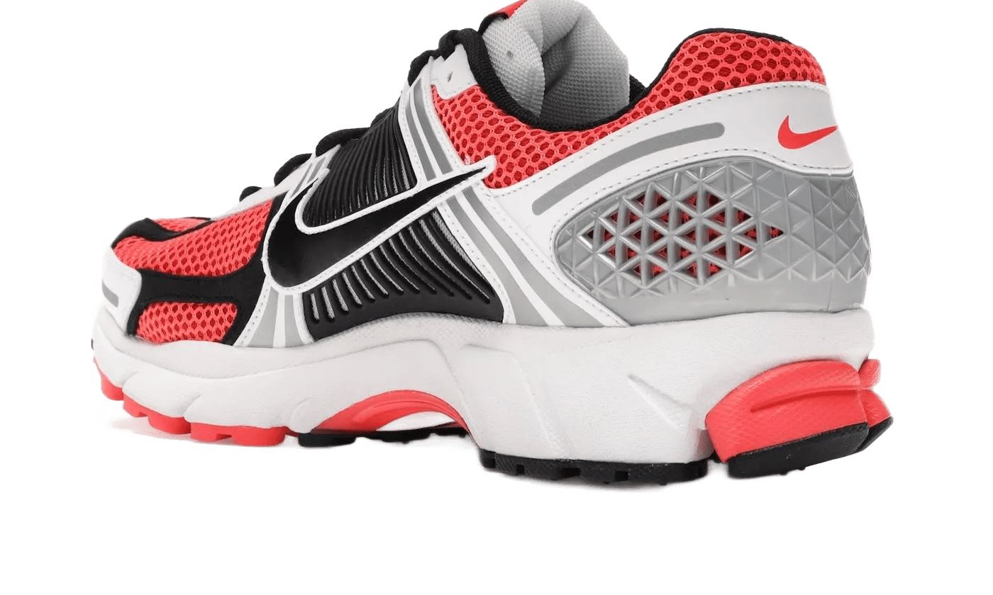 Zoom Vomero 5 Bright Crimson – limitierter Sneaker bei Shade Studios