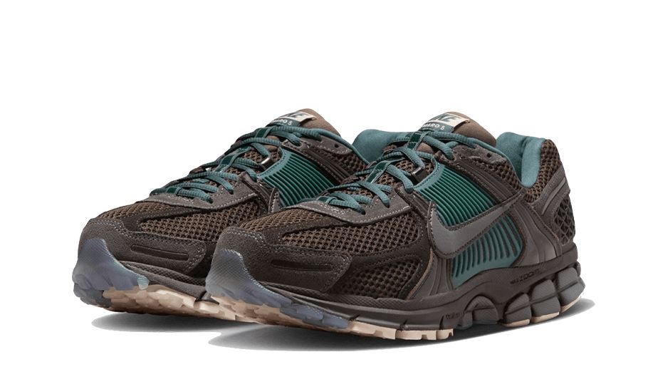 Zoom Vomero 5 Premium Baroque Brown – limitierter Sneaker bei Shade Studios